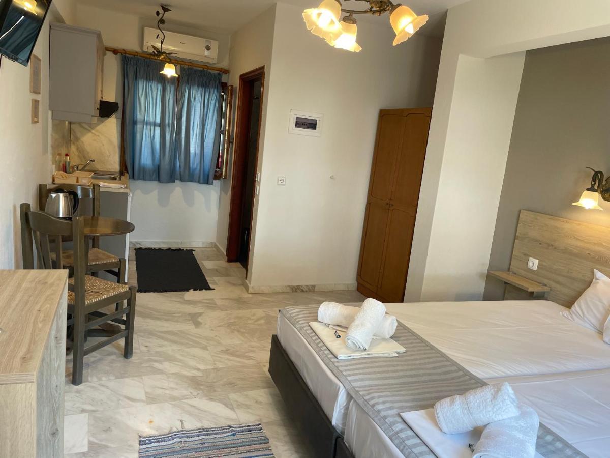 Papapostolou Apartment *